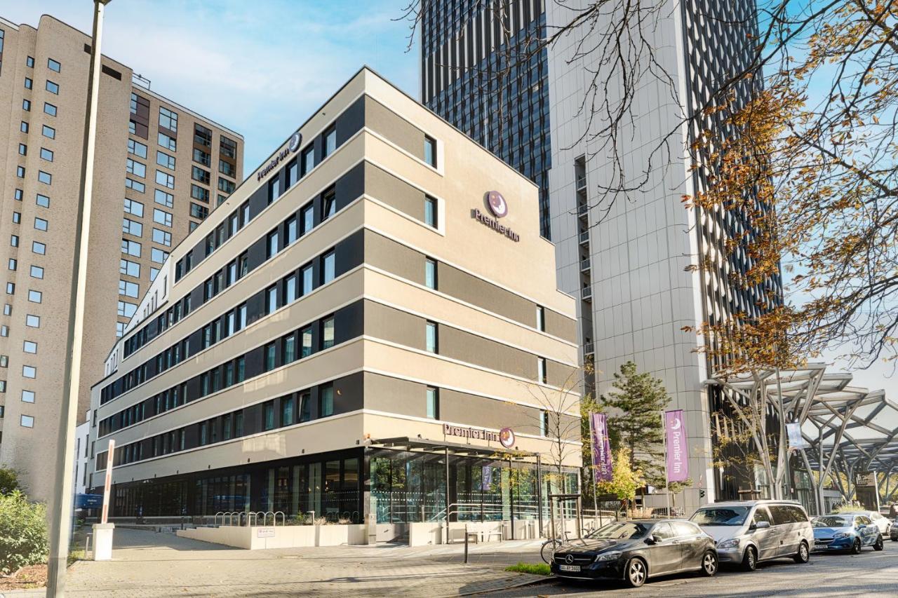 Premier Inn Frankfurt Westend Frankfurt am Main Exterior photo